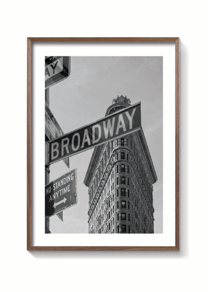 CALLE BROADWAY